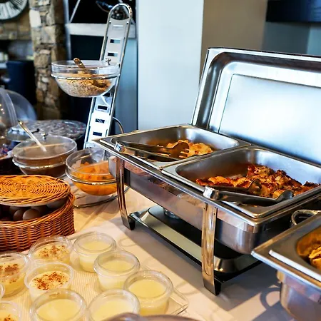 Hotell Alykes Marmari (Evia)